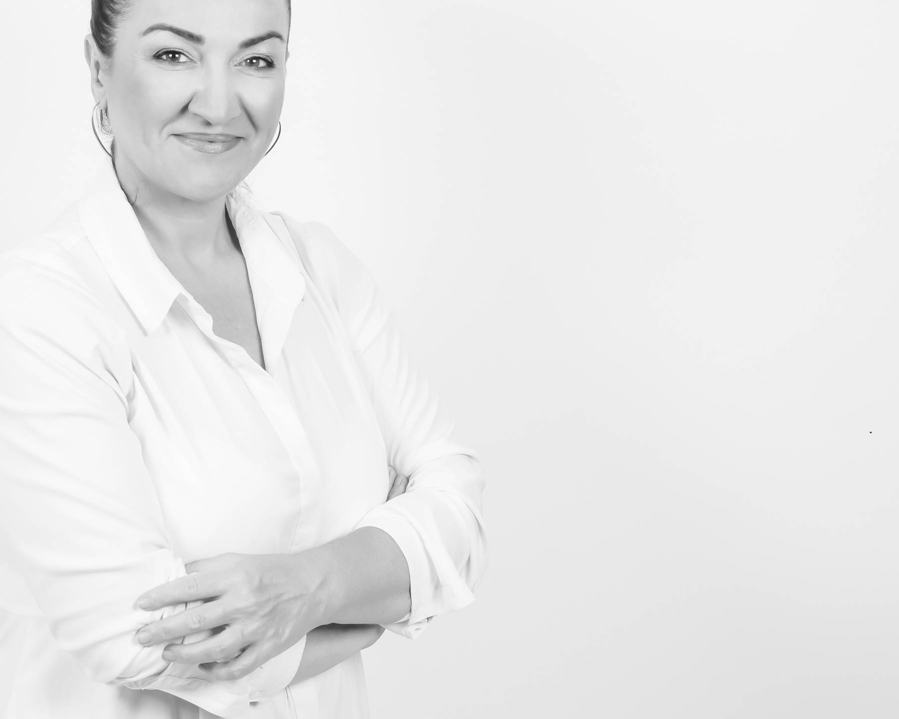 Portrait Dr. Nihal Net, Fachärztin für Frauenheilkunde